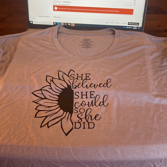 T-Shirt - Picture 1 of 1